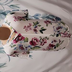 A.Gain lvory V-Neck w/Magenta Floral Blouse